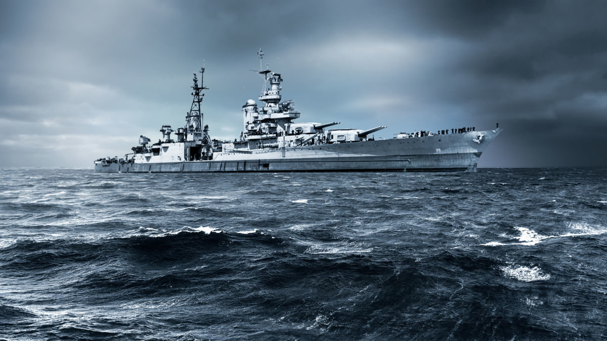 USS Indianapolis underway in the Pacific Ocean during WW2.