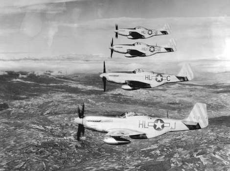 P51-Mustang-military-the-frontlines-WWII
