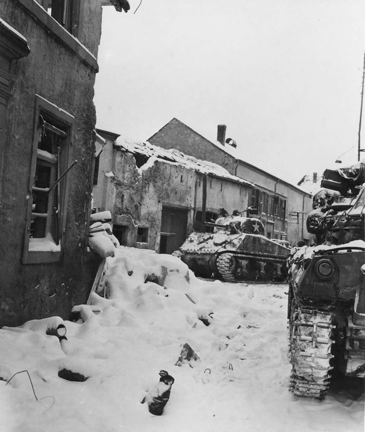 tanks used on christmas battle of the bulge